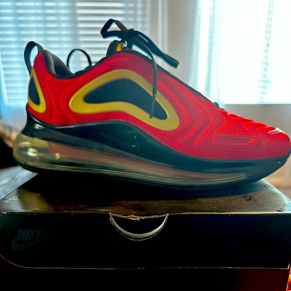 Nike  air max 720